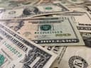 Доллары США — курс доллара к тенге вырос до 477